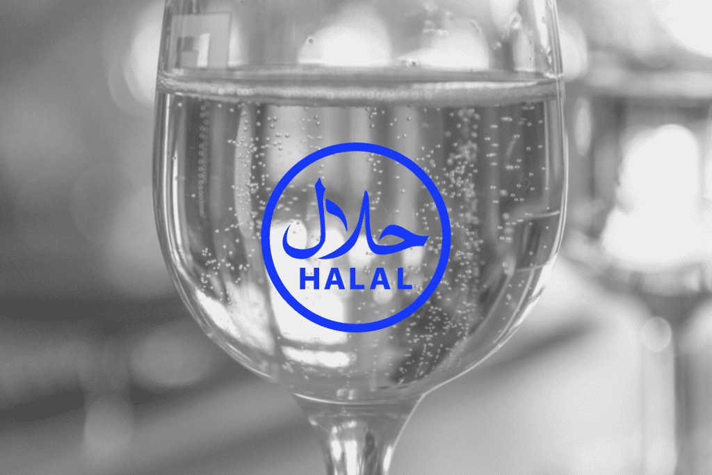 Auf dem Bild ist ein Glas zu sehen mit blauer „Halal“-Beschriftung