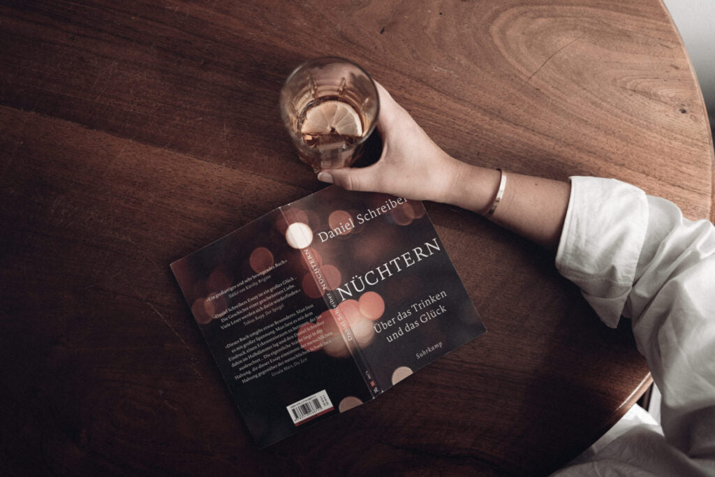 Buchtipp: »Nüchtern: Über das Trinken und das Glück« von Daniel Schreiber
