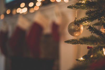 Unter'm Baum statt unter'm Tisch: alkoholfreie Festtagsbegleiter