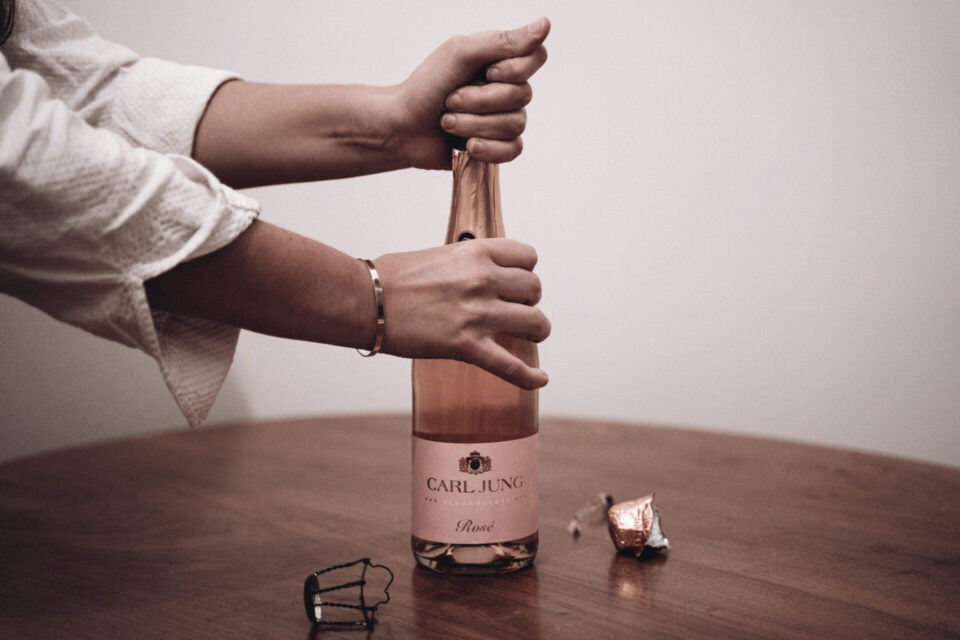 Alkoholfreier Schaumwein von Carl Jung.